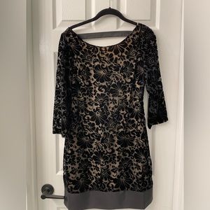 Dress -Laundry by Shelli Segal size 2